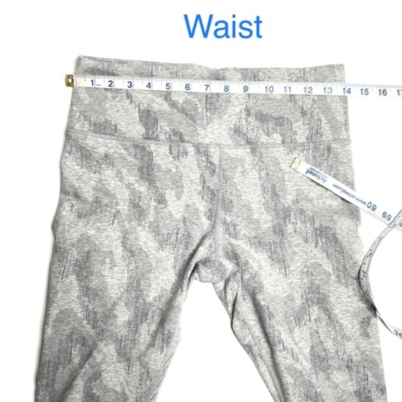 Athleta Organic Be Present Crop Leggings in Sandbar sz medium EUC - Picture 10 of 11